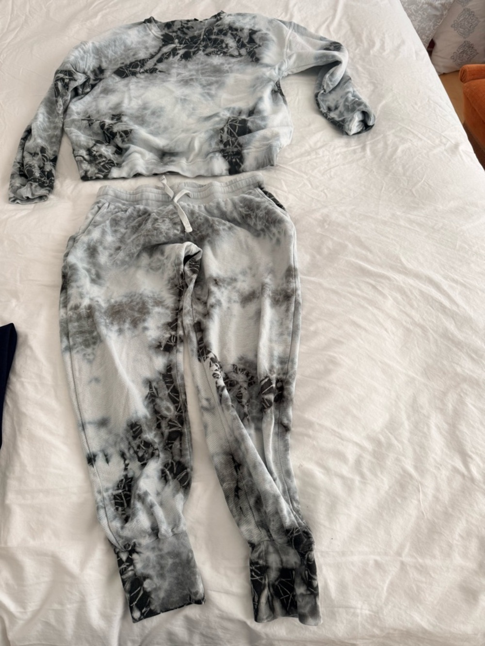Tie-Dye Lounge Set - Black & White Sweatshirt and Joggers